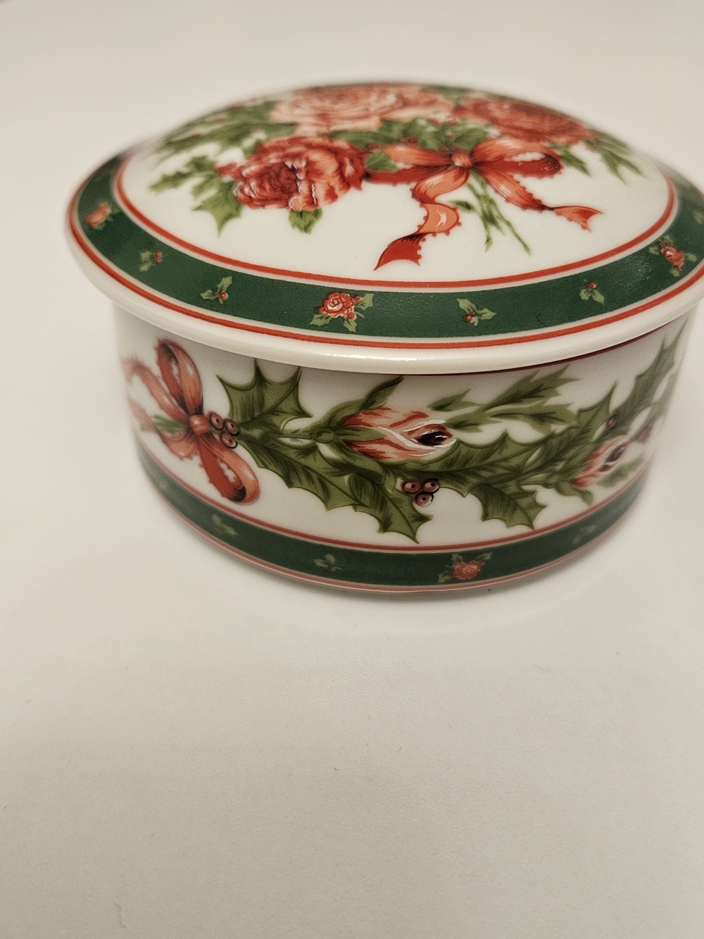 Lefton China 1990 Floral Vintage Holiday Holly Lidded Trinket Box Garden Rose